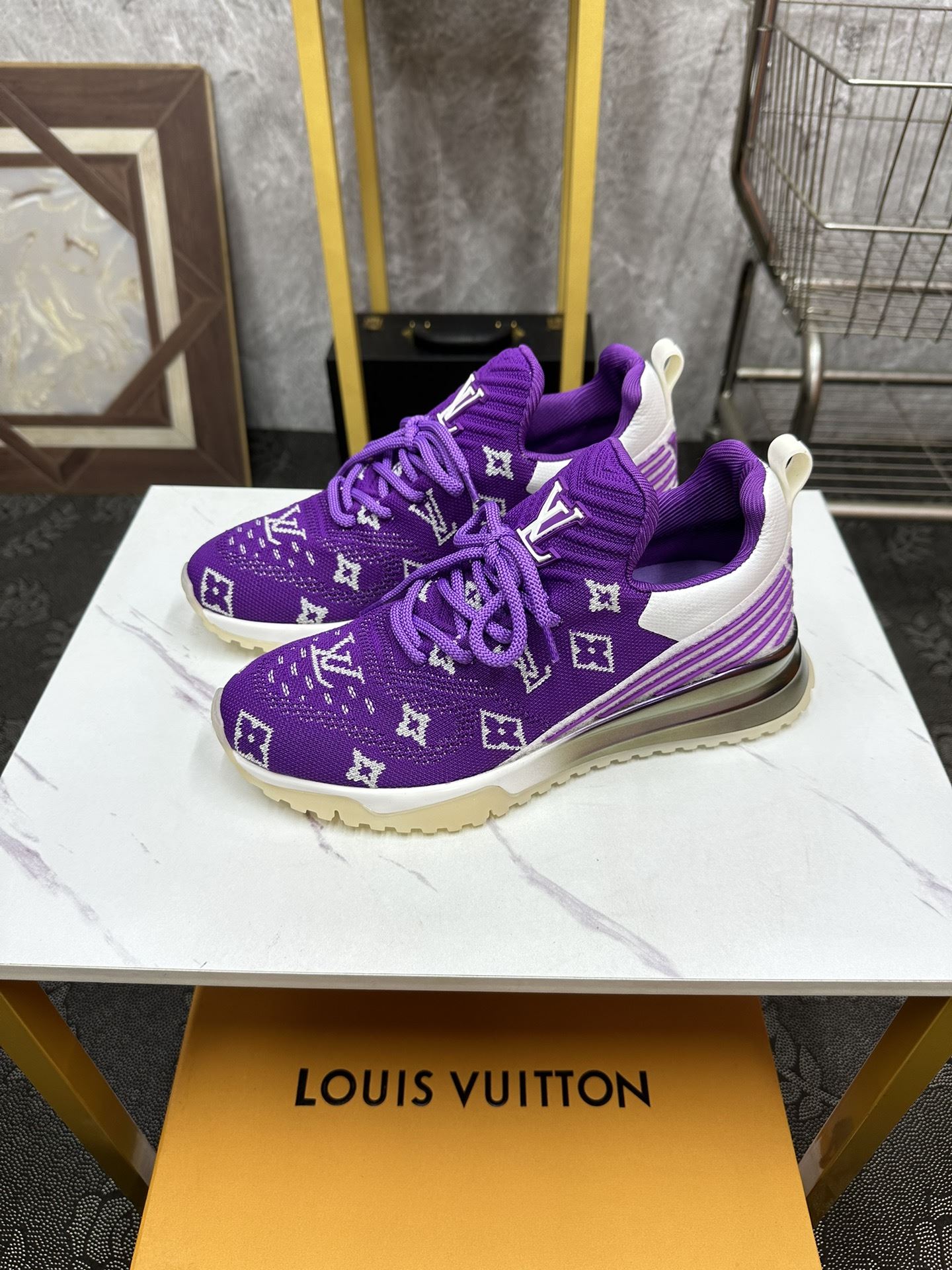 Louis Vuitton Low Shoes